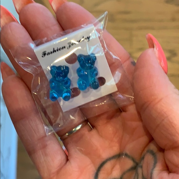 ๐ป๐ญ๐ Blue Stud Gummy Bear Earrings Kawaii - Picture 3 of 3